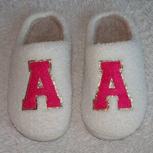 Women Size 39-40 (US 8 - 9 shoe size) Initial A Slippers, Slide On, Ivory, Cream